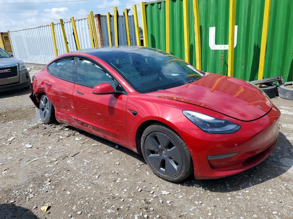2021 TESLA MODEL 3 — Фото 4 из 12