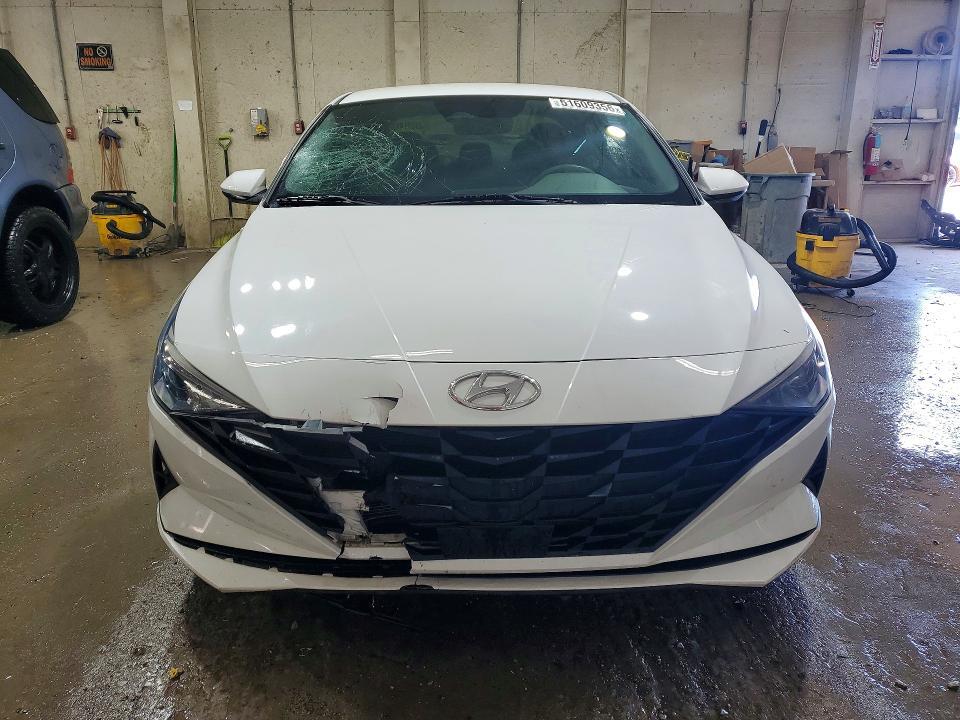 2021 HYUNDAI ELANTRA SEL — Фото 5 из 12