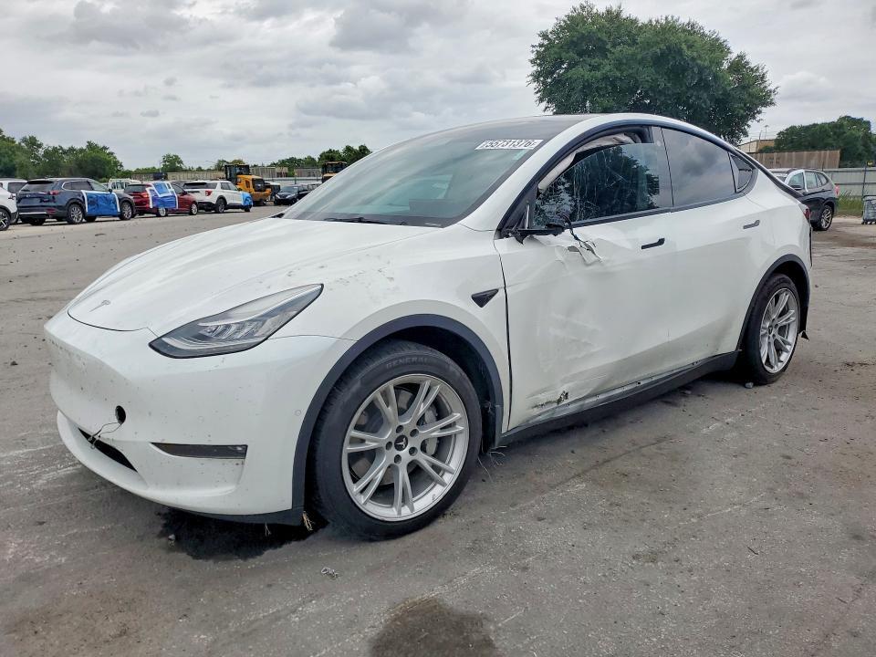2021 TESLA MODEL Y 5YJYGDEE2MF180678