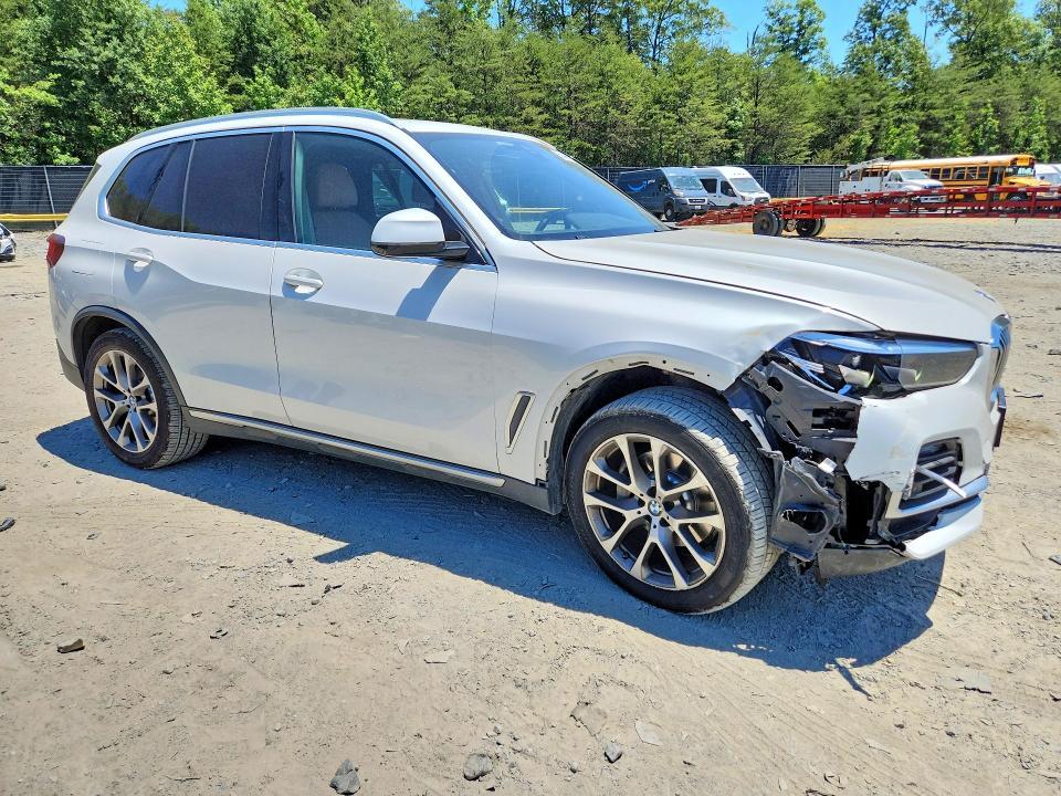 2020 BMW X5 XDRIVE40I — Фото 4 из 13