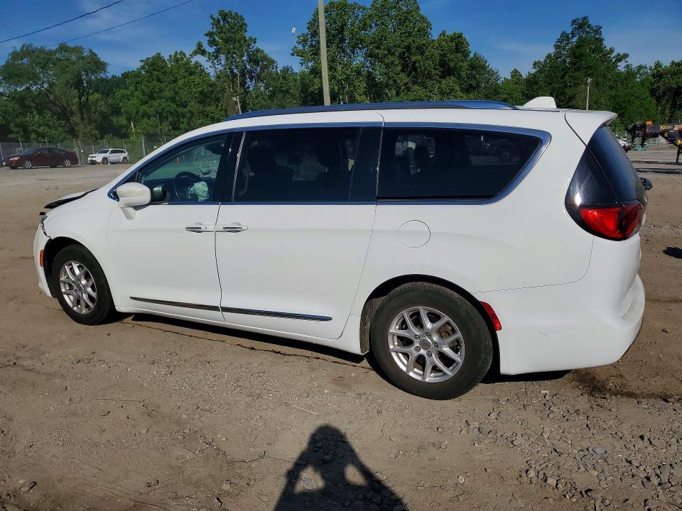 2020 CHRYSLER PACIFICA TOURING L — Фото 2 из 13