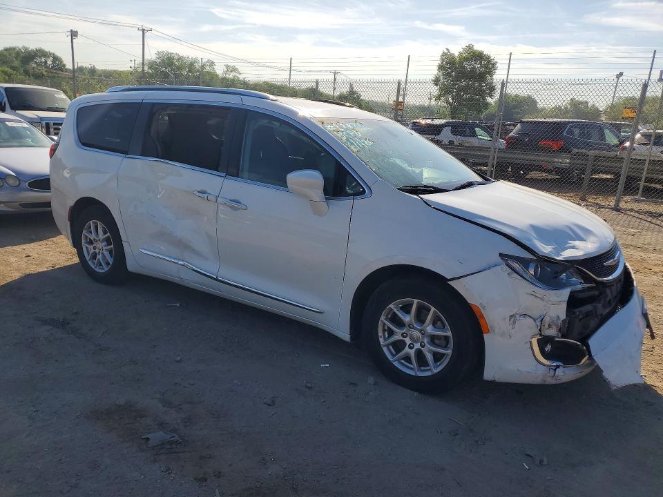 2020 CHRYSLER PACIFICA TOURING L — Фото 4 из 13