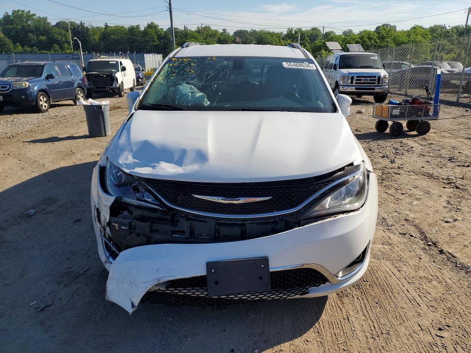 2020 CHRYSLER PACIFICA TOURING L — Фото 5 из 13