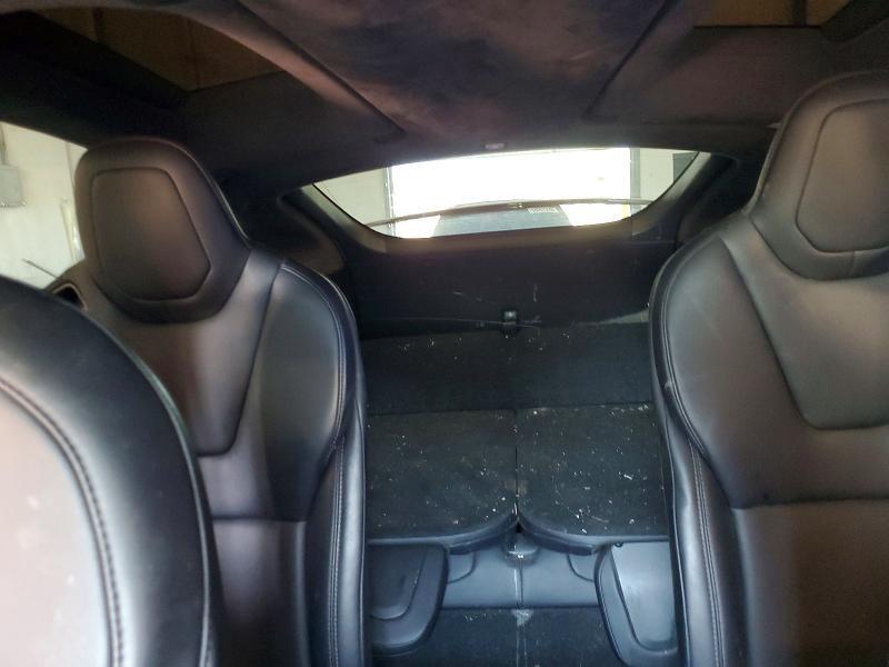 2020 TESLA MODEL X — Фото 10 из 13