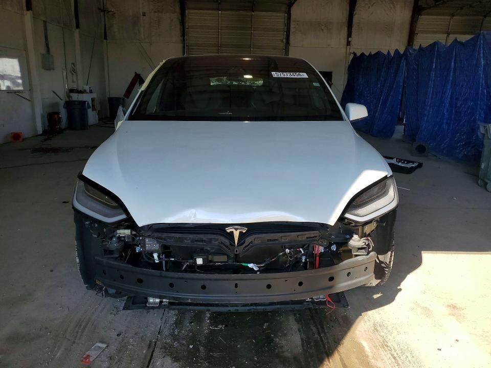 2020 TESLA MODEL X — Фото 5 из 13