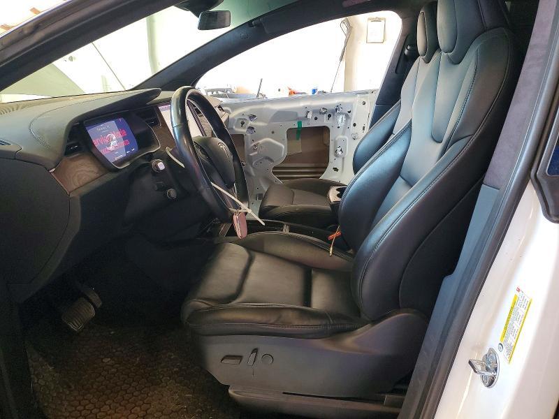 2020 TESLA MODEL X — Фото 7 из 13