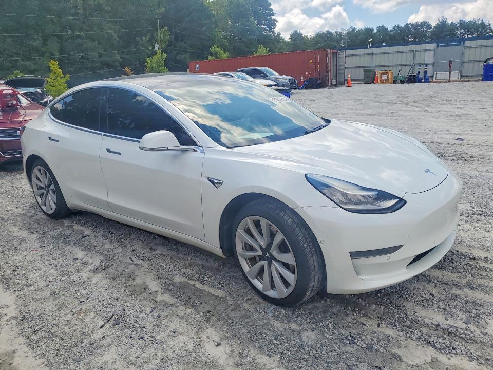2020 TESLA MODEL 3 — Фото 4 из 12