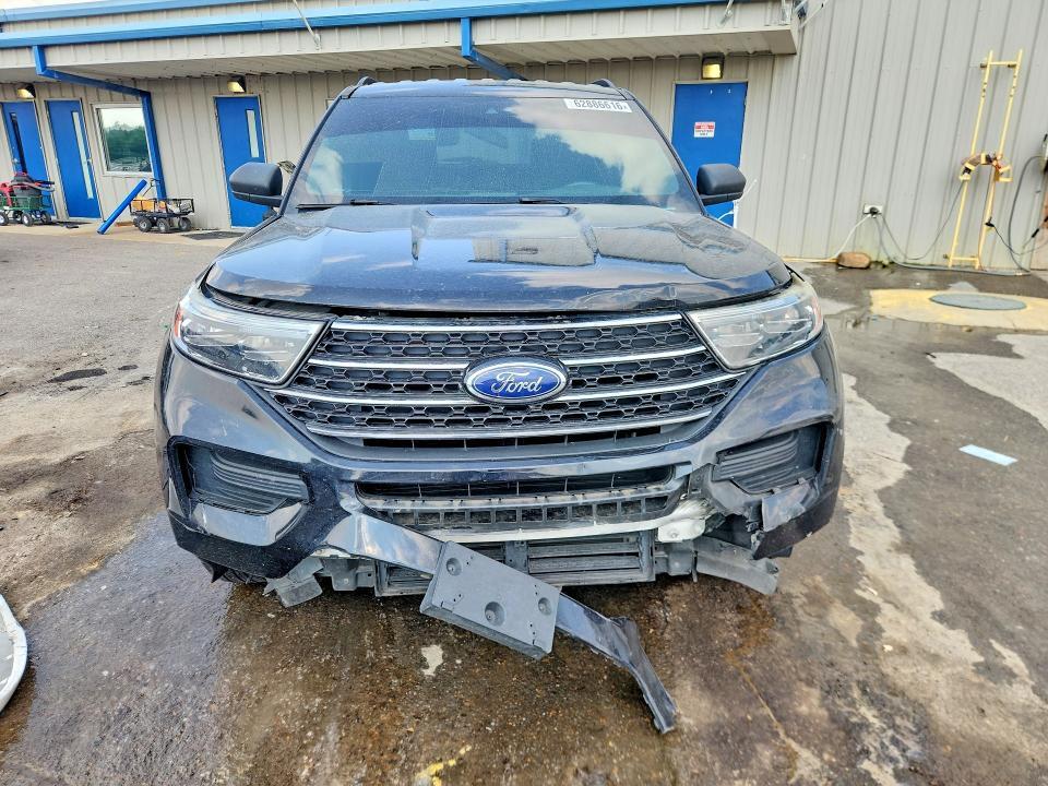 2020 FORD EXPLORER XLT — Фото 5 из 13