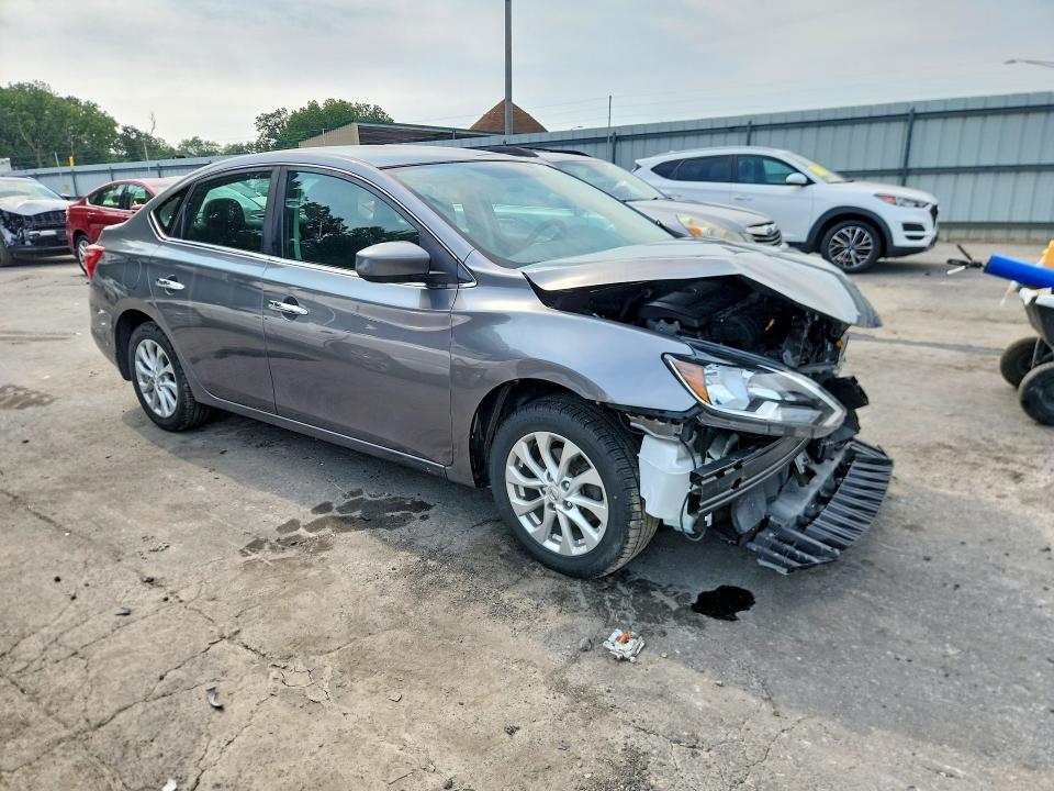 2019 NISSAN SENTRA S — Фото 4 из 12