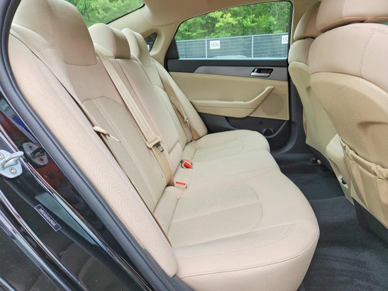 2019 HYUNDAI SONATA SE — Фото 10 из 12