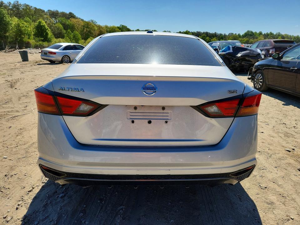 2019 NISSAN ALTIMA SR — Фото 6 из 12