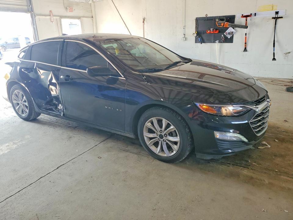 2019 CHEVROLET MALIBU LT — Фото 4 из 12