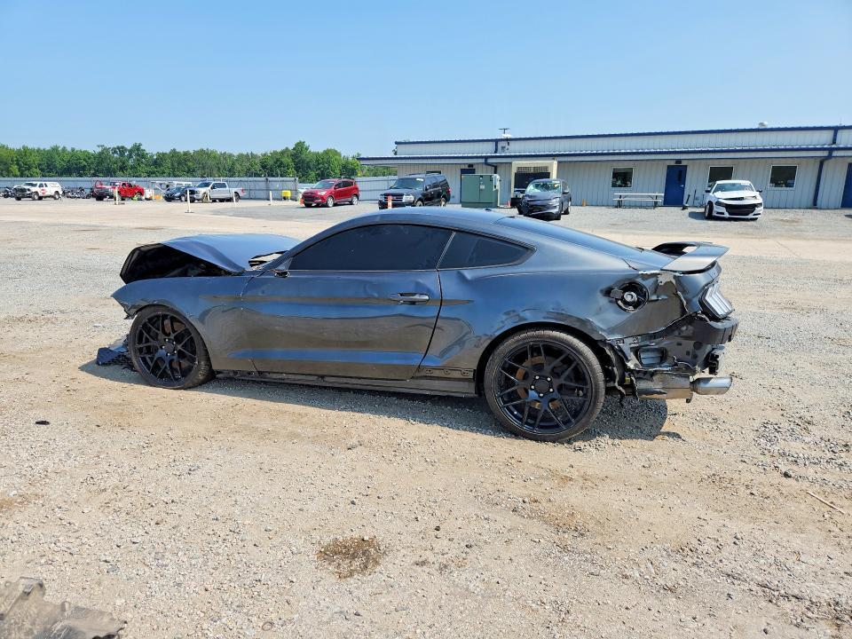 2019 FORD MUSTANG — Фото 2 из 13