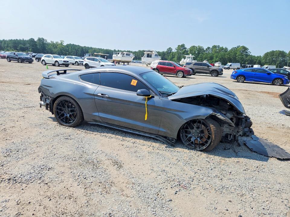 2019 FORD MUSTANG — Фото 4 из 13