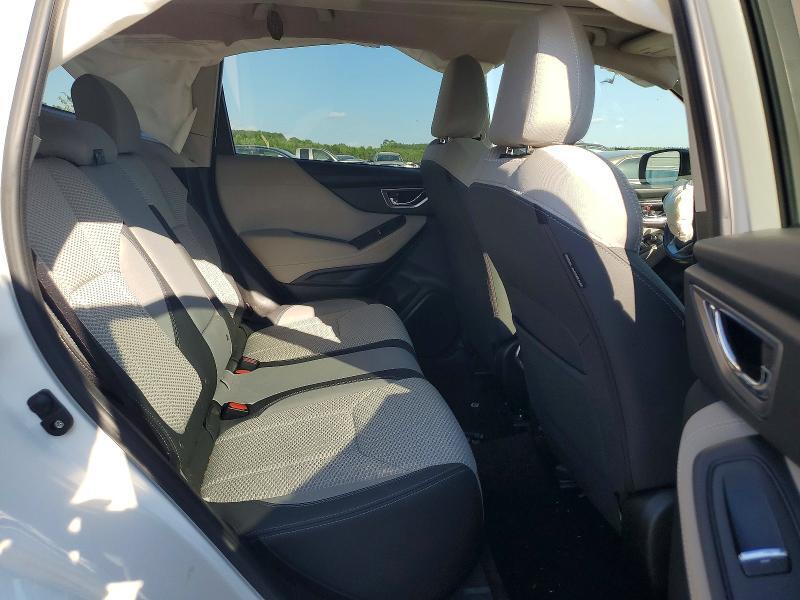 2019 SUBARU FORESTER PREMIUM — Фото 11 из 13