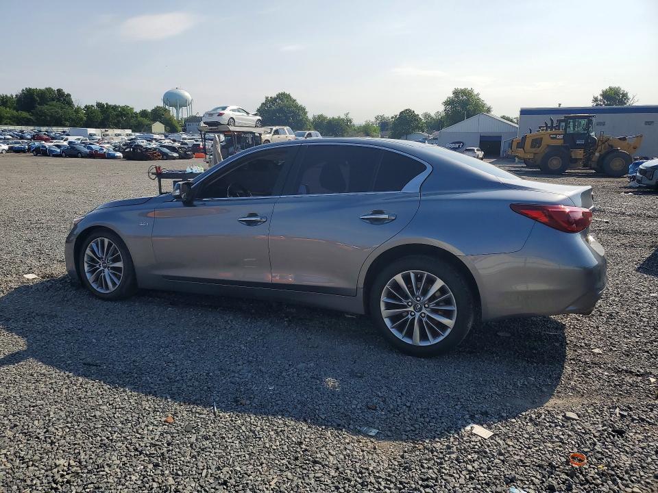 2018 INFINITI Q50 3.0T LUXE — Фото 2 из 12