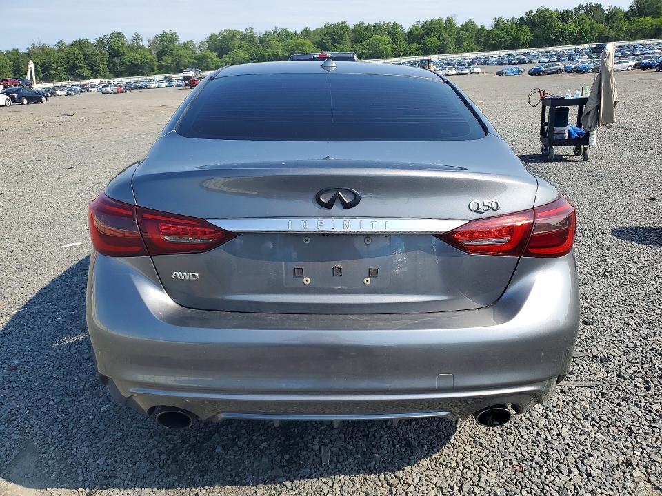 2018 INFINITI Q50 3.0T LUXE — Фото 6 из 12