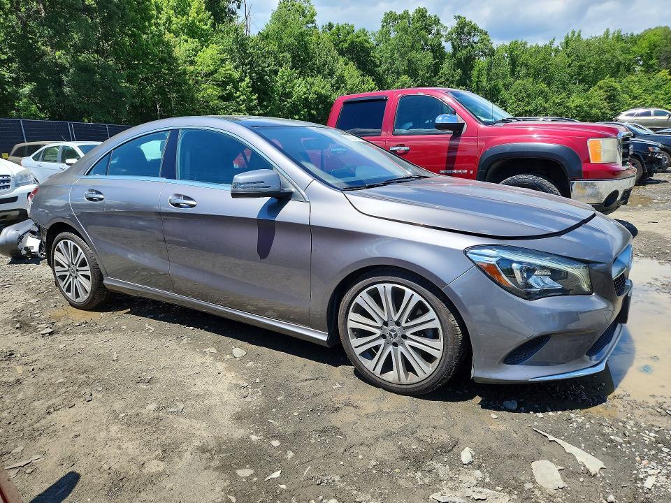 2018 MERCEDES-BENZ CLA 250 4MATIC — Фото 4 из 12