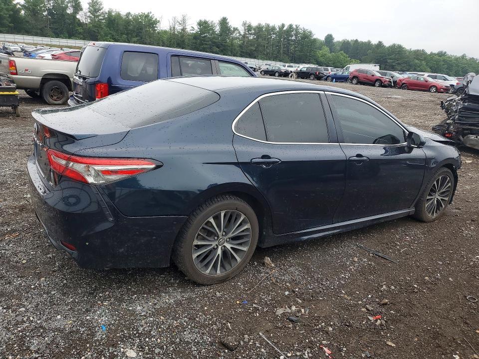 2018 TOYOTA CAMRY SE — Фото 3 из 12