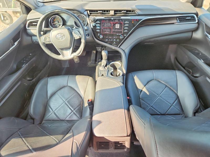 2018 TOYOTA CAMRY XLE — Фото 8 из 13