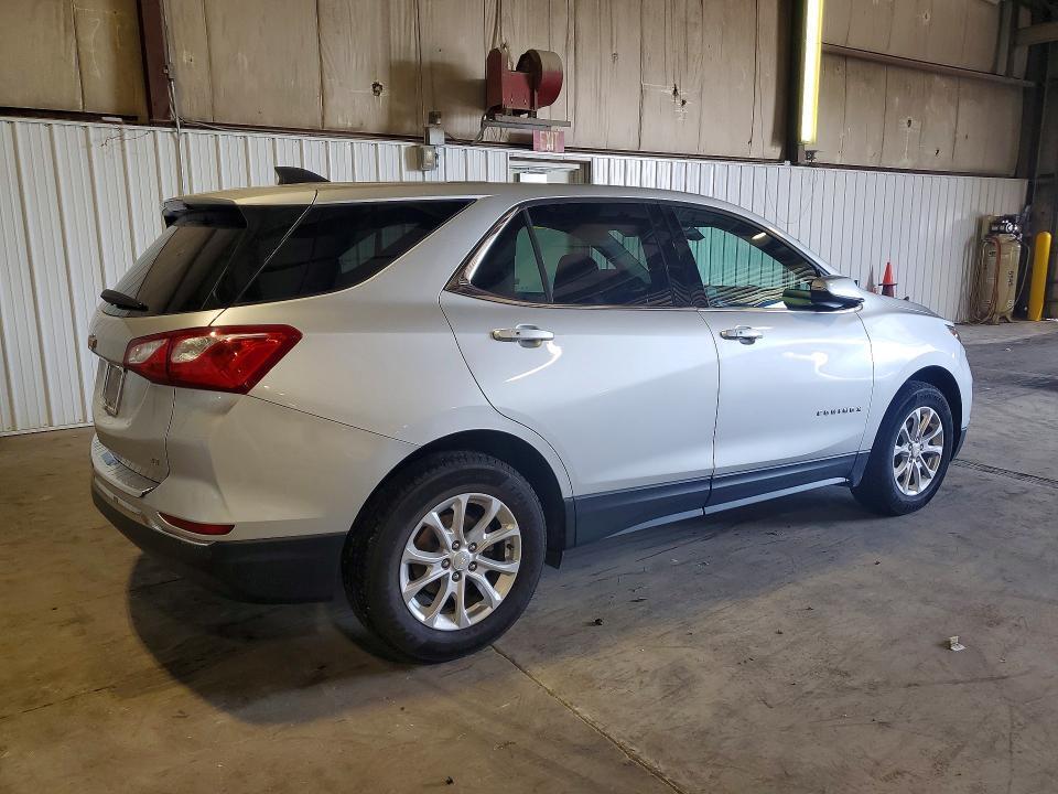 3GNAXJEV2JS530157 2018 CHEVROLET EQUINOX photo no. 3