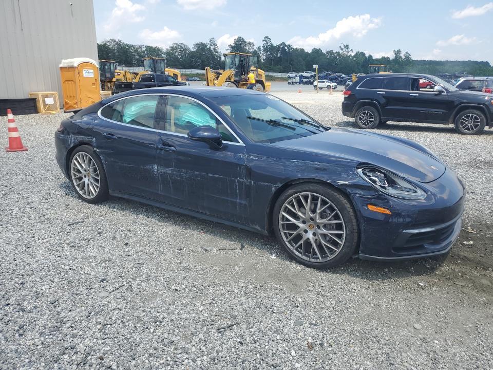 2018 PORSCHE PANAMERA 4 — Фото 4 из 12