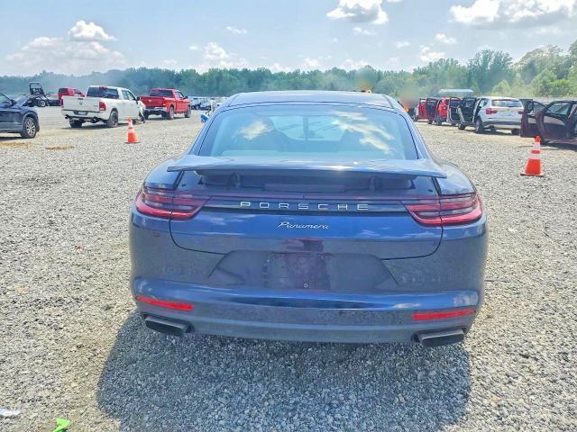 2018 PORSCHE PANAMERA 4 — Фото 6 из 12