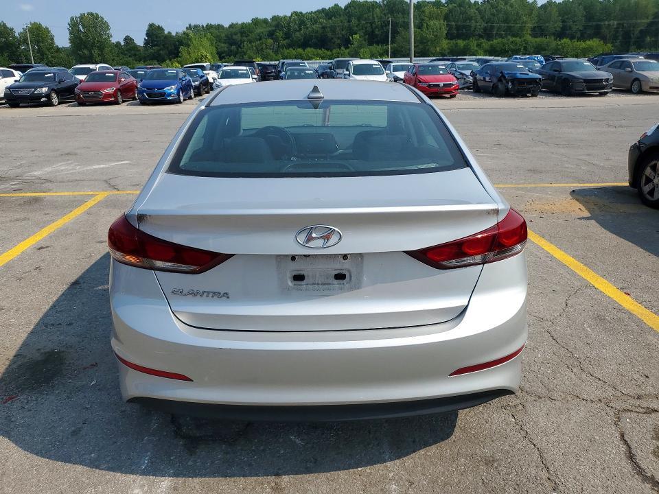 2018 HYUNDAI ELANTRA VALUE EDITION — Фото 6 из 12