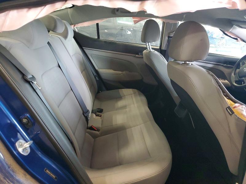 2018 HYUNDAI ELANTRA SEL — Фото 10 из 12
