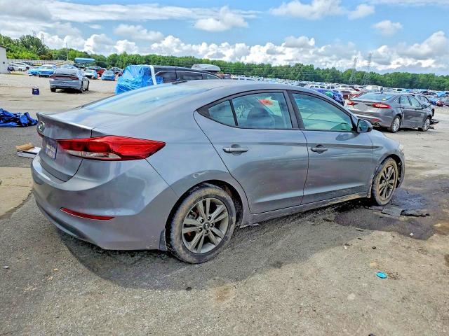 2018 HYUNDAI ELANTRA SEL — Фото 3 из 12