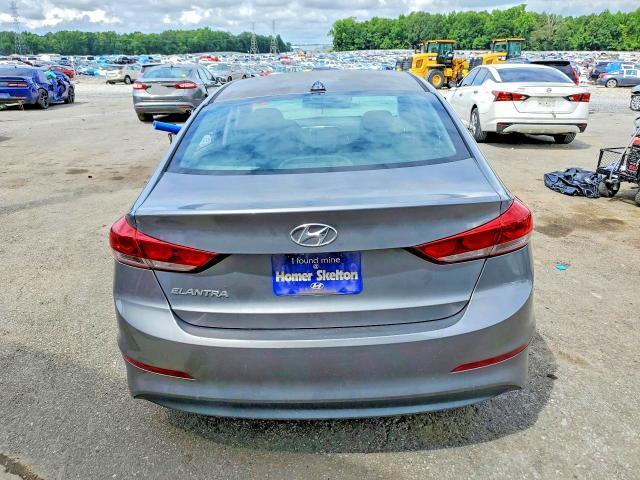 2018 HYUNDAI ELANTRA SEL — Фото 6 из 12
