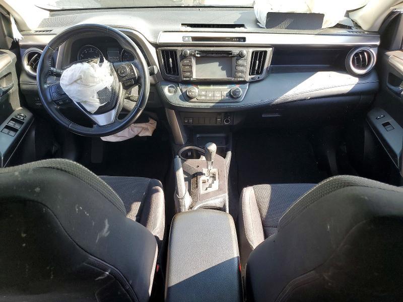 2018 TOYOTA RAV4 XLE — Фото 8 из 13