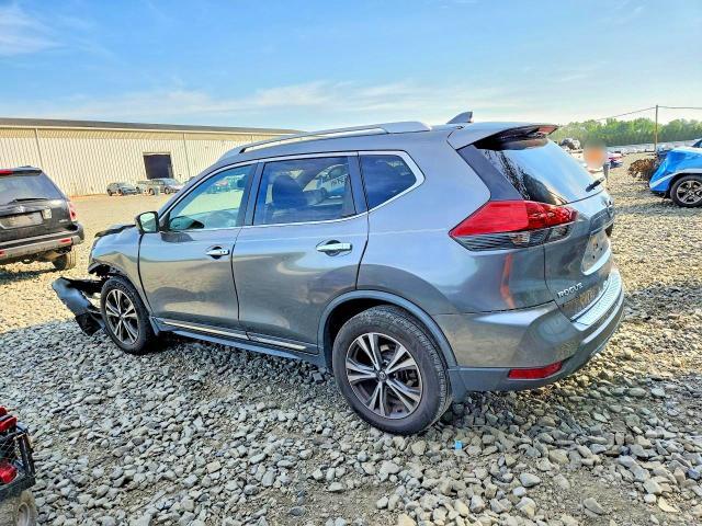2017 NISSAN ROGUE SL — Фото 2 из 13