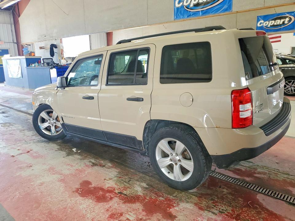 2017 JEEP PATRIOT SPORT — Фото 2 из 12