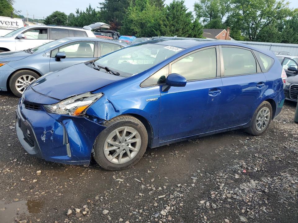 2017 TOYOTA PRIUS V FOUR