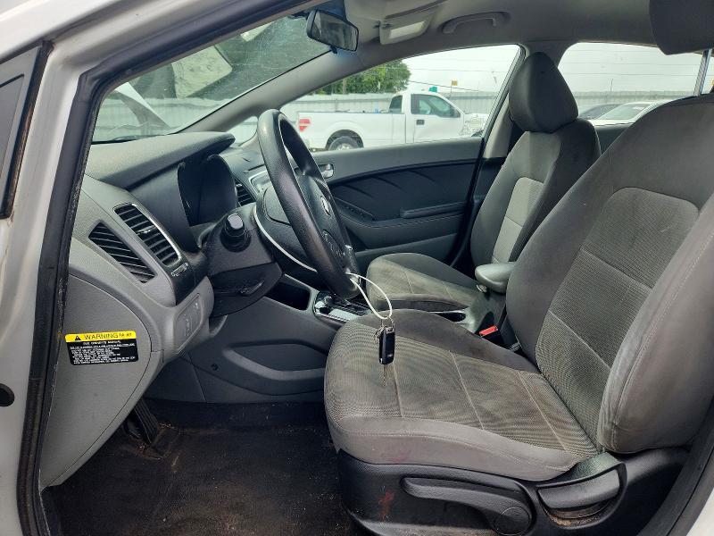 2017 KIA FORTE LX — Фото 7 из 12