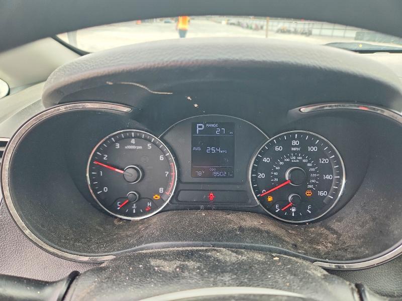 2017 KIA FORTE LX — Фото 9 из 12