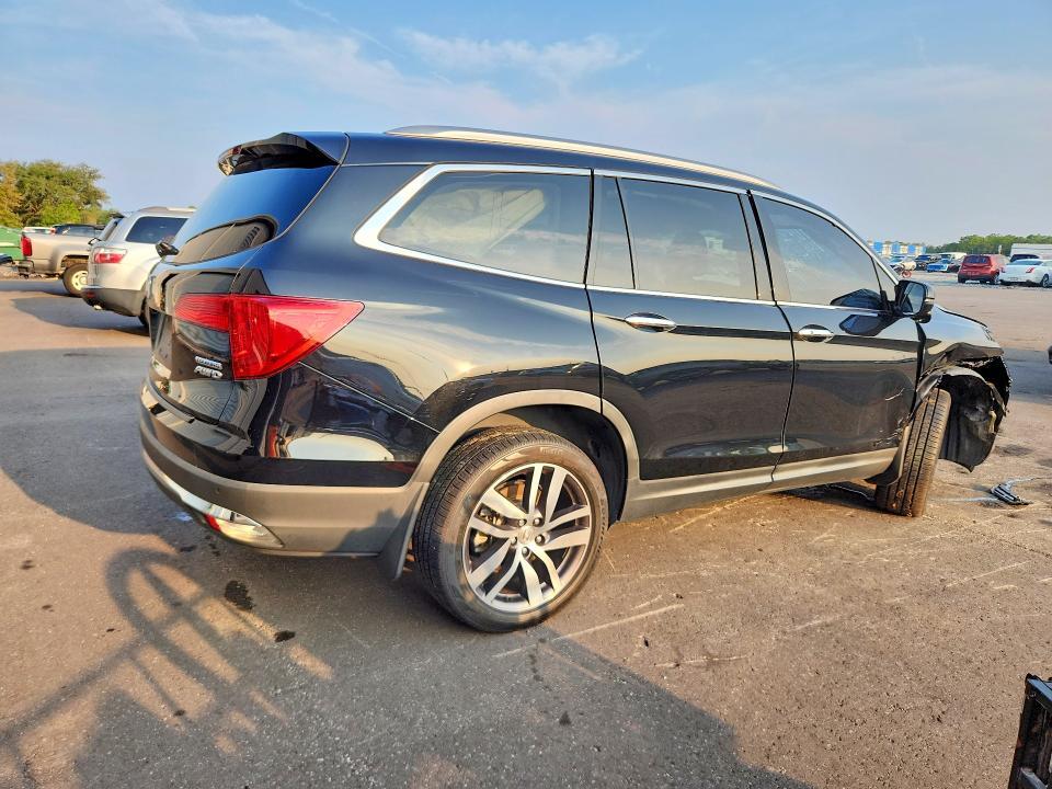 2017 HONDA PILOT TOURING — Фото 3 из 13