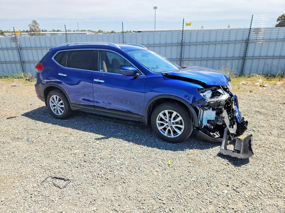 2017 NISSAN ROGUE SV — Фото 4 из 13