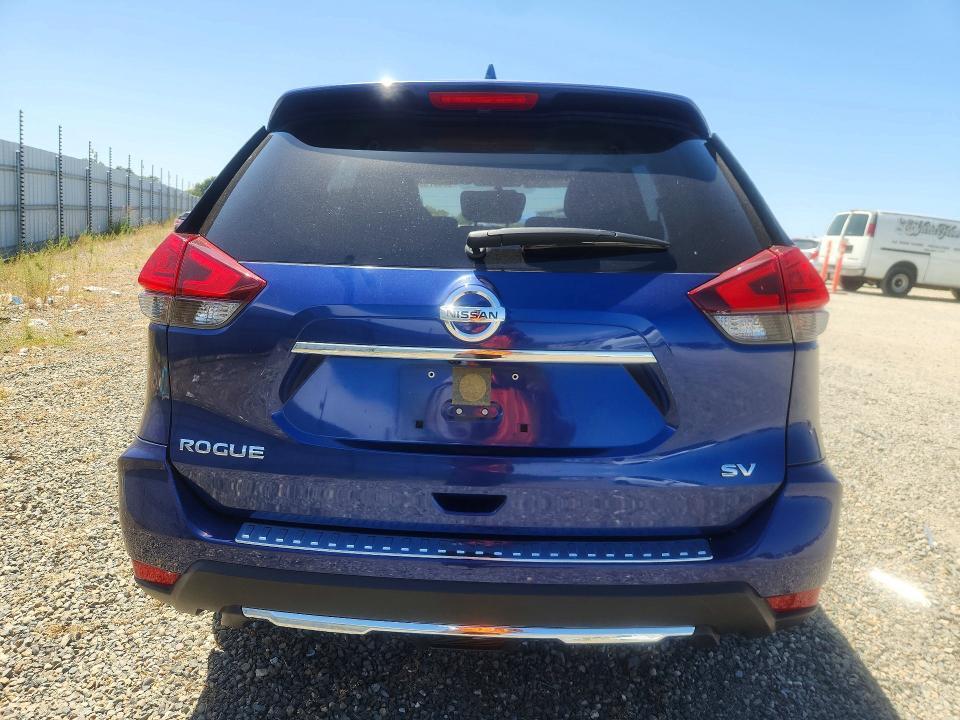 2017 NISSAN ROGUE SV — Фото 6 из 13
