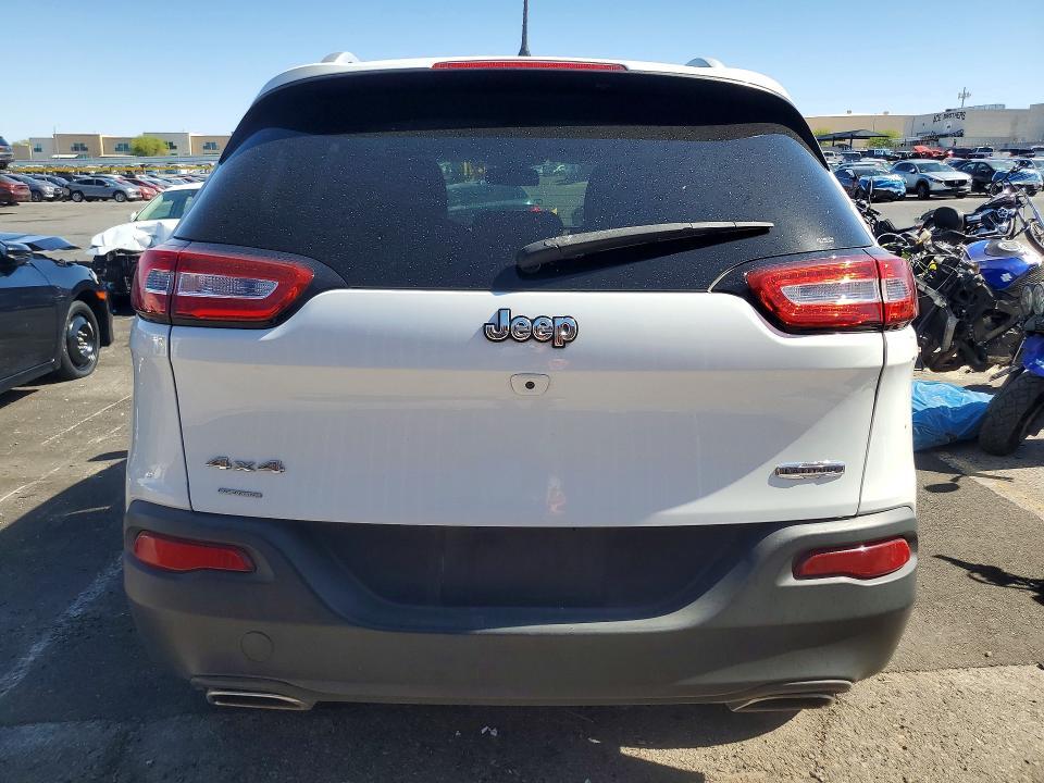 2017 JEEP CHEROKEE LATITUDE — Фото 6 из 13