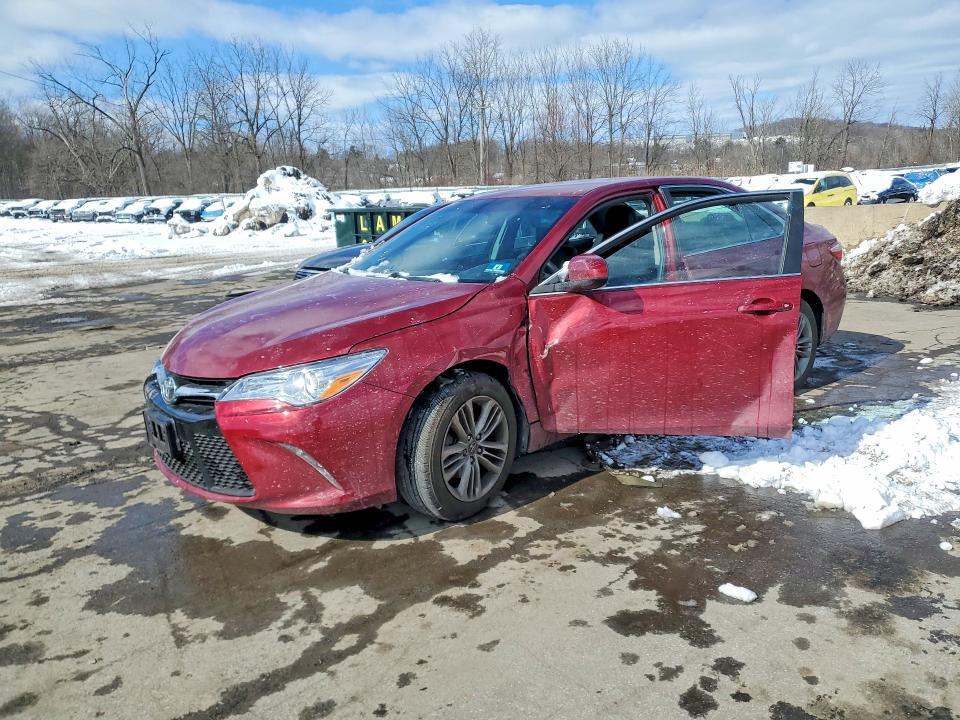 2016 TOYOTA CAMRY LE