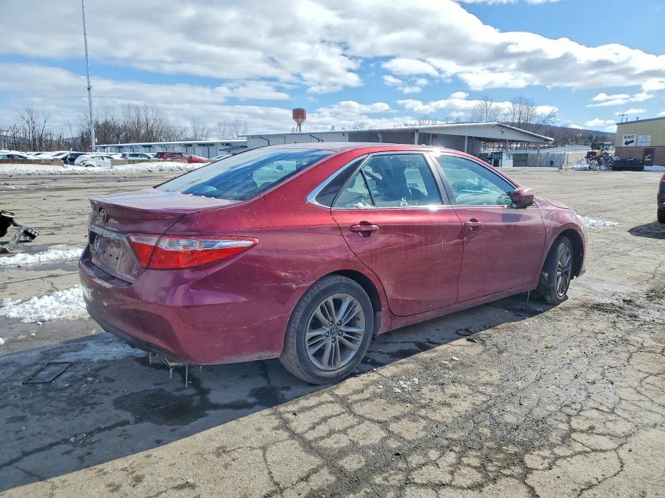 2016 TOYOTA CAMRY LE — Фото 3 из 12