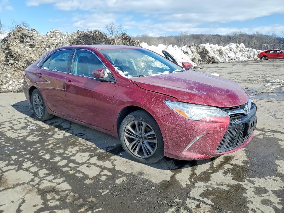 2016 TOYOTA CAMRY LE — Фото 4 из 12