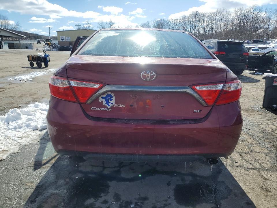 2016 TOYOTA CAMRY LE — Фото 6 из 12