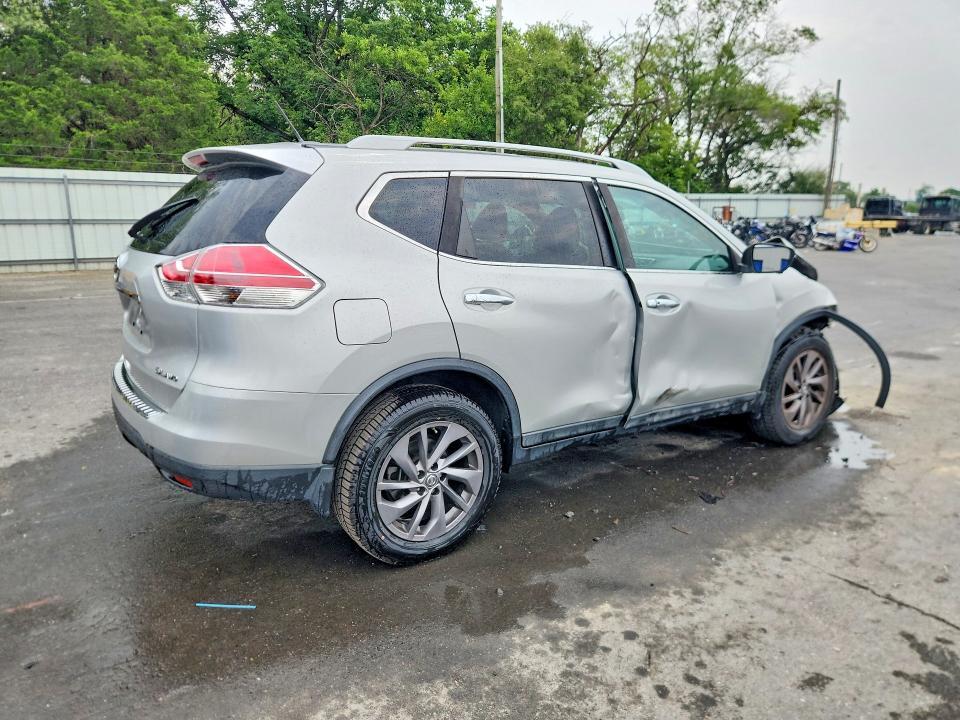 2016 NISSAN ROGUE SL — Фото 3 из 13