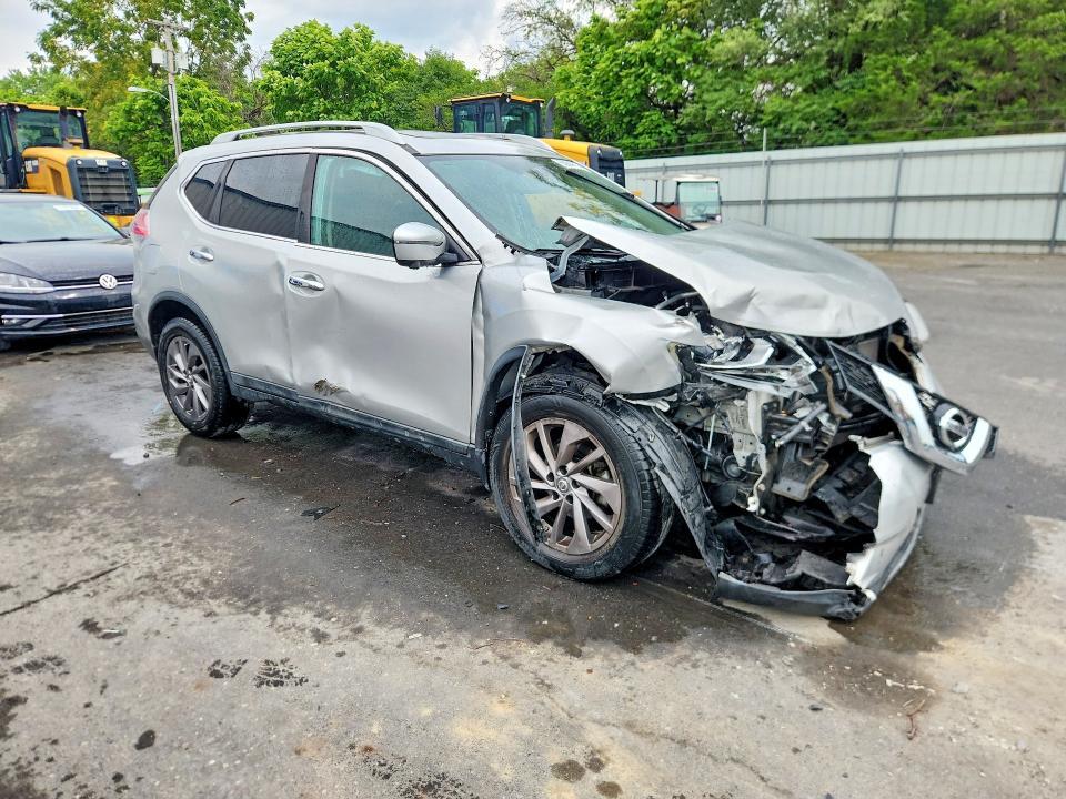 2016 NISSAN ROGUE SL — Фото 4 из 13