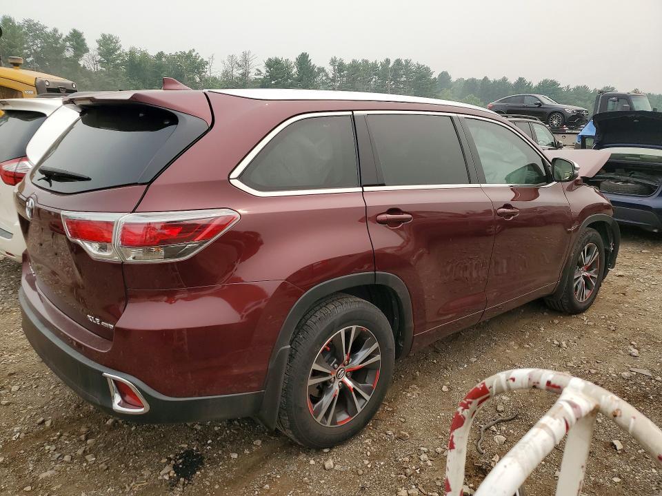 2016 TOYOTA HIGHLANDER XLE — Фото 3 из 12