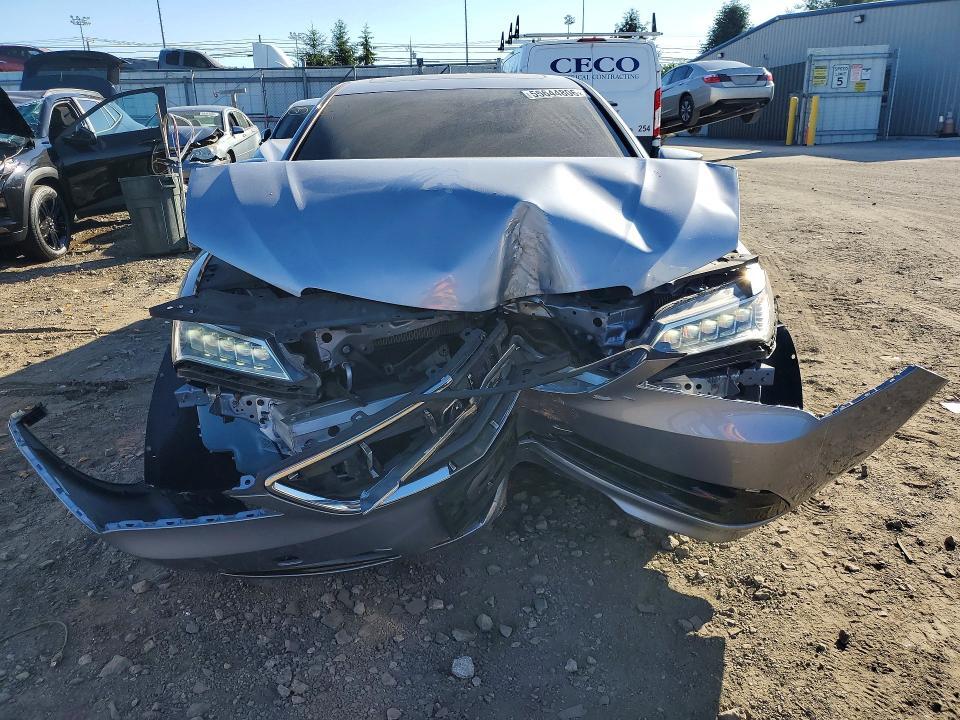 2016 ACURA TLX — Фото 5 из 12