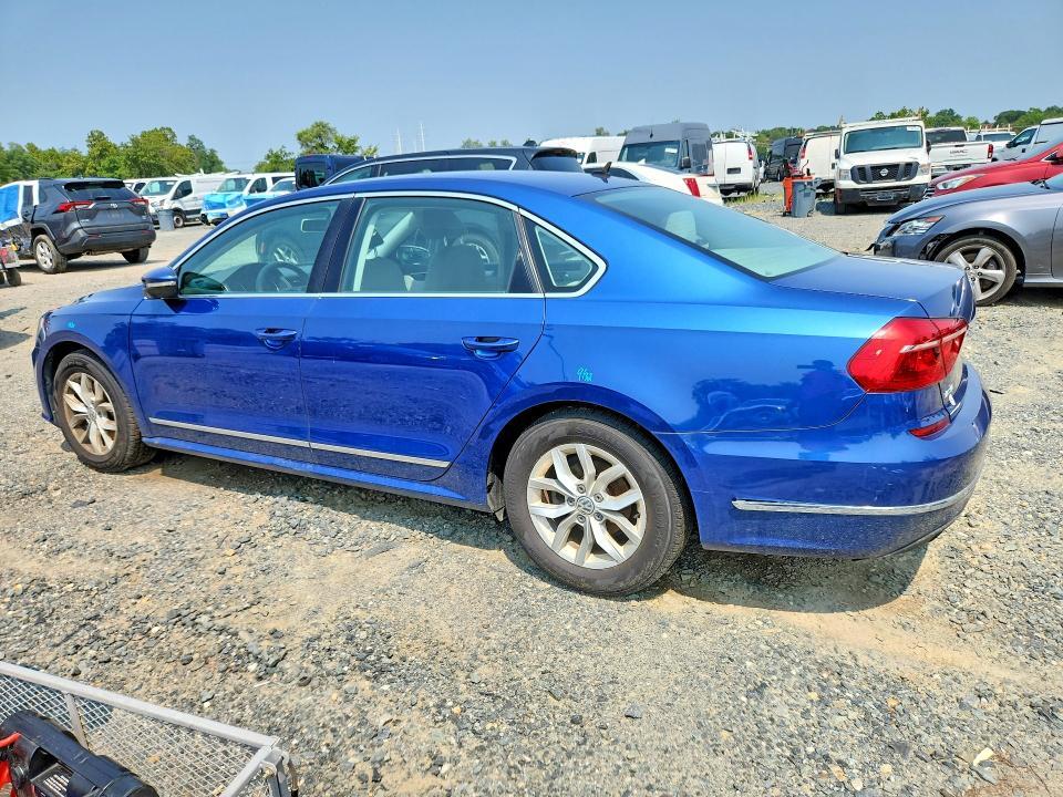 2016 VOLKSWAGEN PASSAT S — Фото 2 из 12